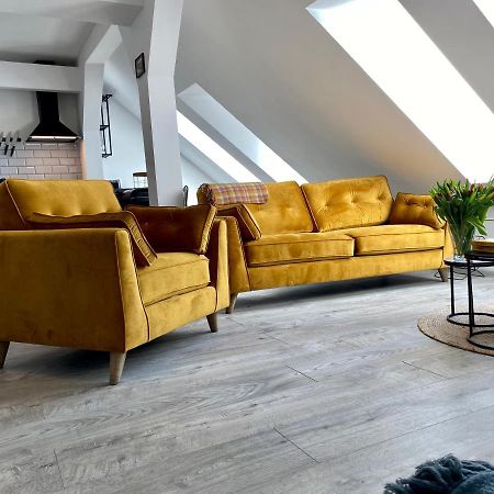 Apartament Hrabala Jelenia Góra Eksteriør bilde