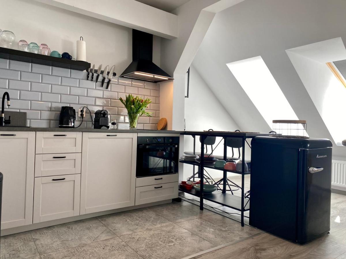 Apartament Hrabala Jelenia Góra Eksteriør bilde