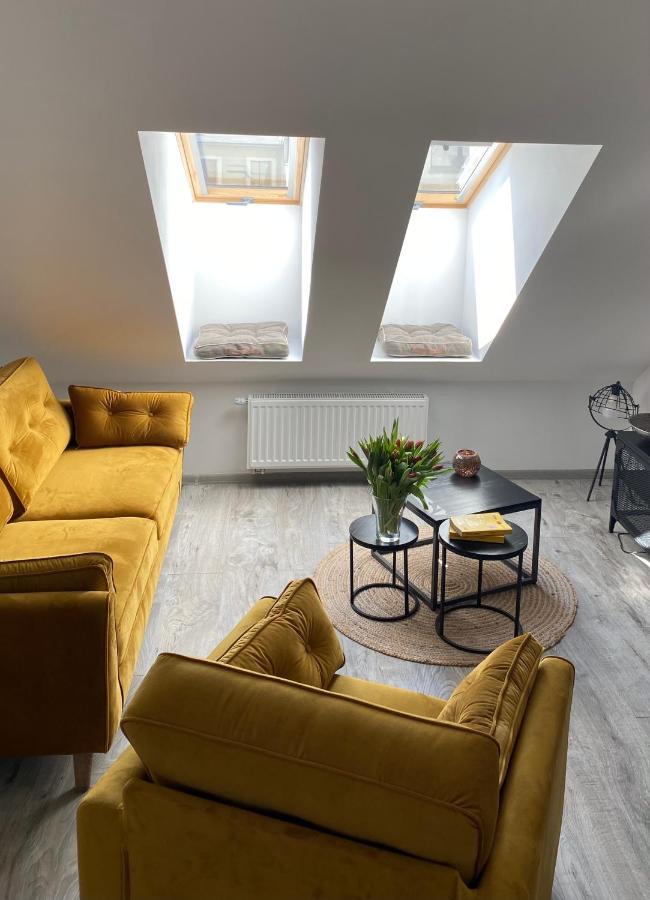 Apartament Hrabala Jelenia Góra Eksteriør bilde