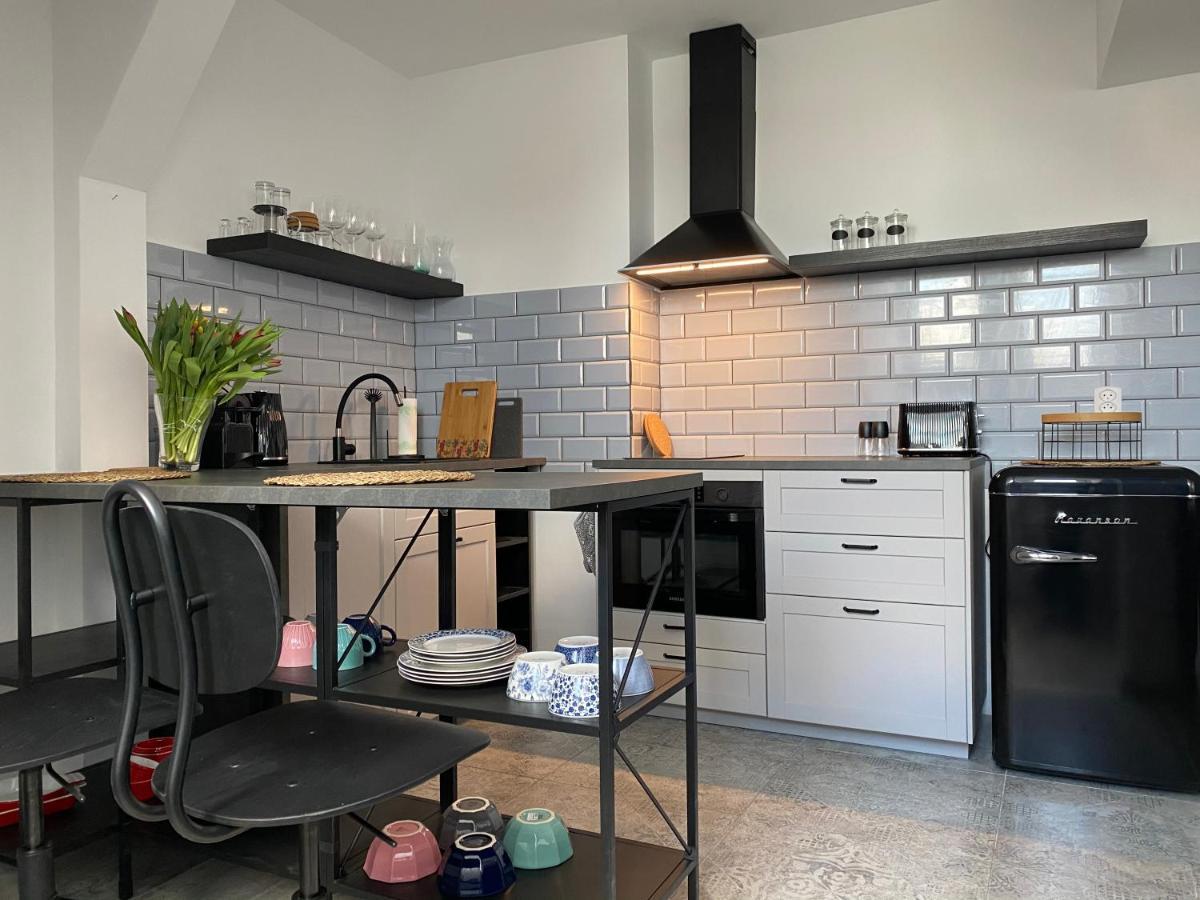 Apartament Hrabala Jelenia Góra Eksteriør bilde